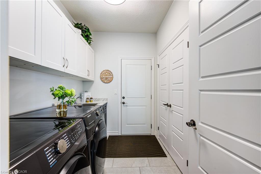 35 Lock Street, Innerkip, ON - Indoor Photo Showing Laundry Room