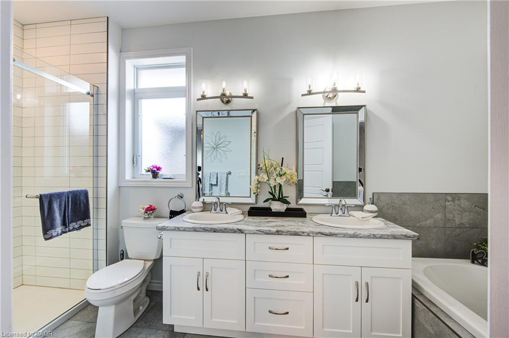 35 Lock Street, Innerkip, ON - Indoor Photo Showing Bathroom