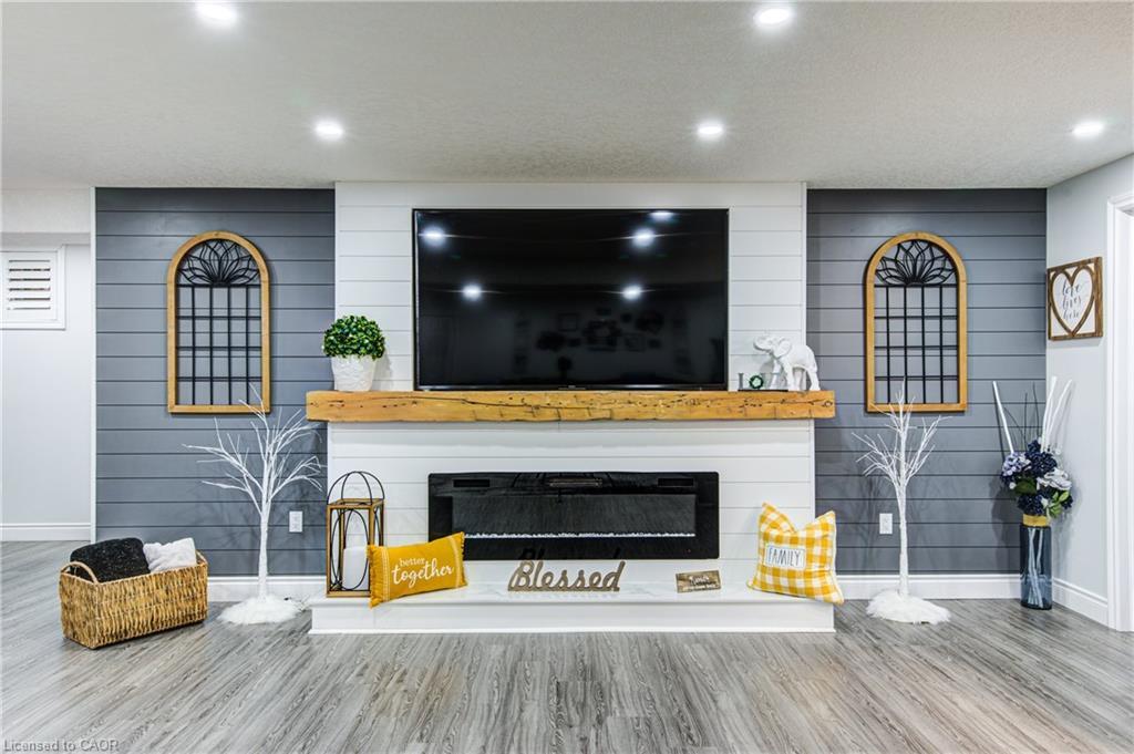 35 Lock Street, Innerkip, ON - Indoor With Fireplace