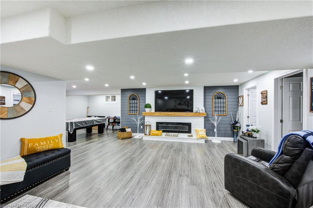 35 Lock Street, Innerkip, ON - Indoor With Fireplace