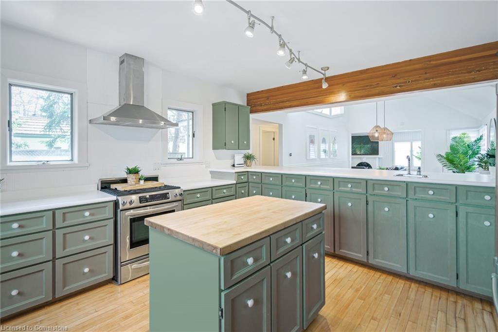 59 Shakespeare Avenue, Niagara-On-The-Lake, ON - Indoor Photo Showing Kitchen