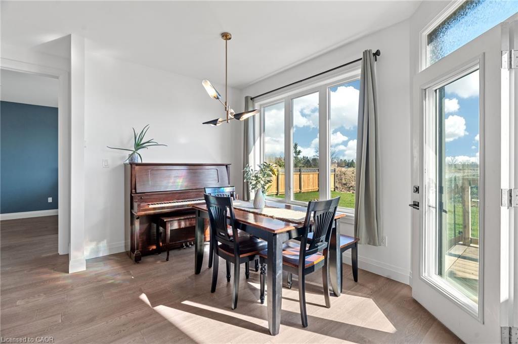 155 Mcleod Street, Parkhill, ON - Indoor Photo Showing Dining Room
