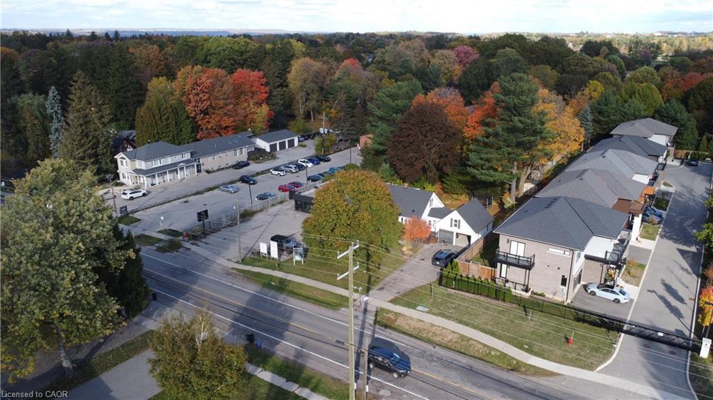 111-115 Fiddlers Green Road, Ancaster, ON