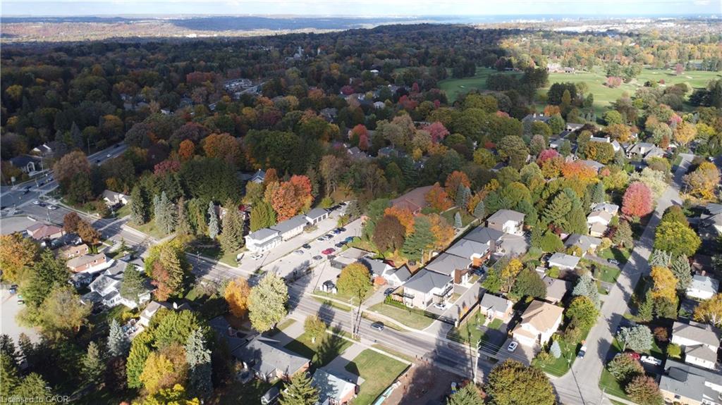 111-115 Fiddlers Green Road, Ancaster, ON