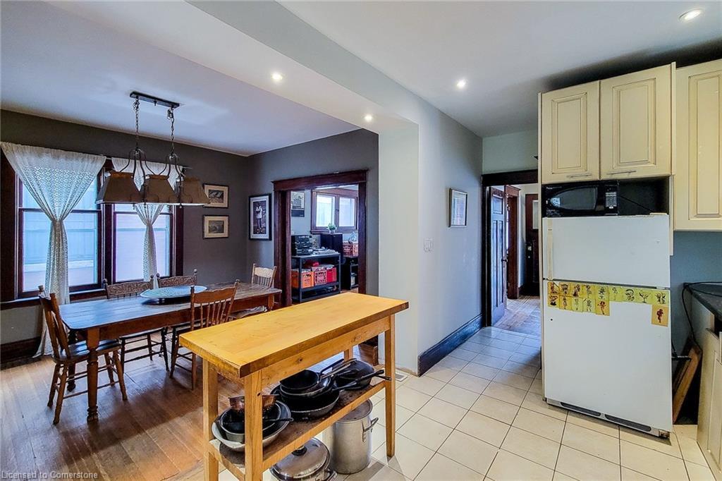 63 Carrick Avenue, Hamilton, ON - Indoor