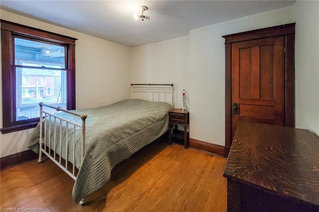 63 Carrick Avenue, Hamilton, ON - Indoor Photo Showing Bedroom