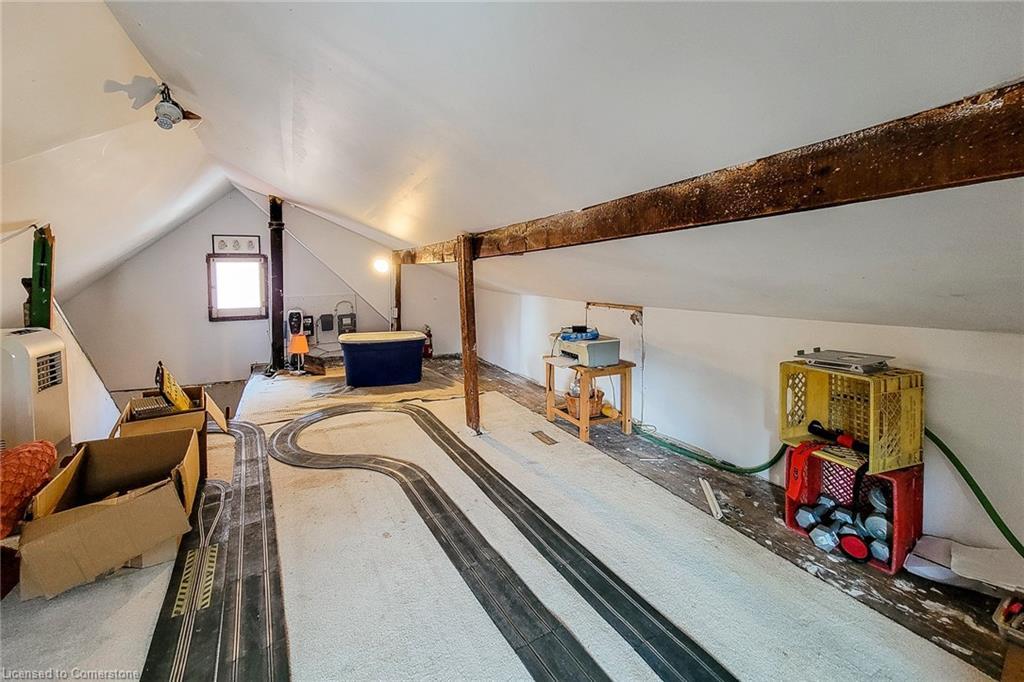 63 Carrick Avenue, Hamilton, ON - Indoor Photo Showing Other Room