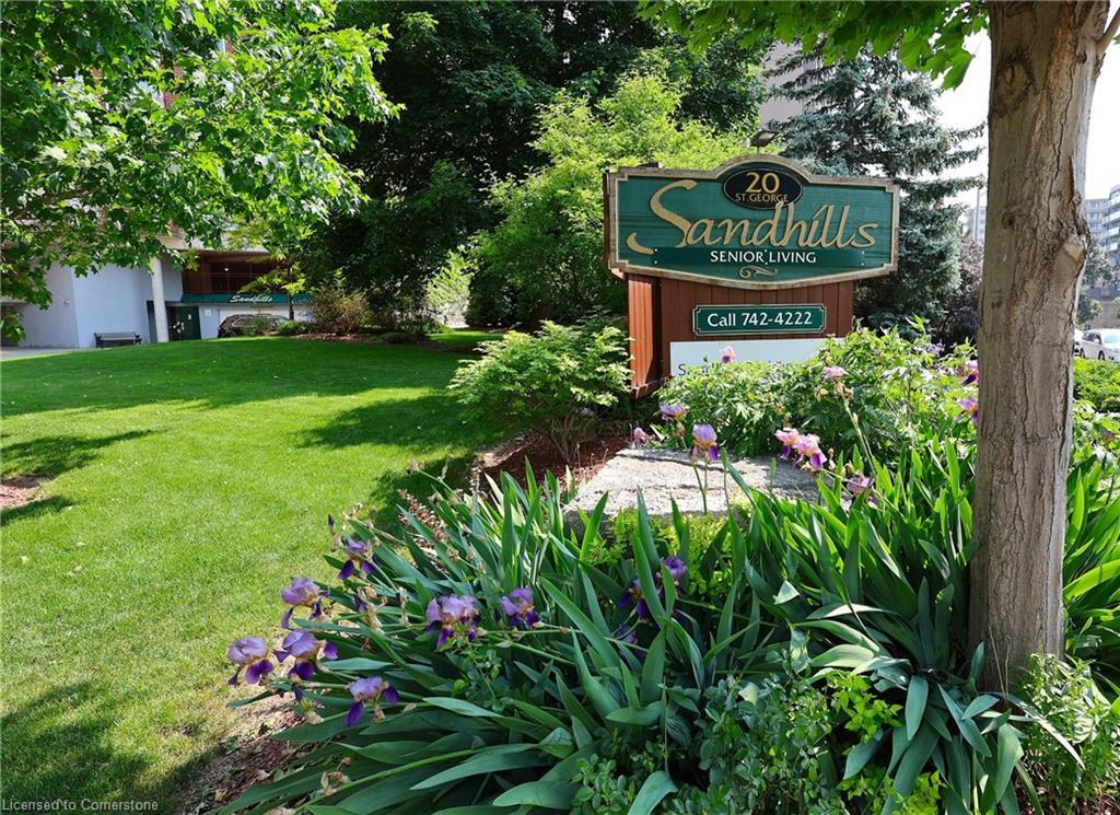 211-20 St George Street, Kitchener, ON - Outdoor