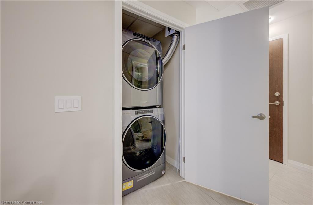 209-108 Garment Street, Kitchener, ON - Indoor Photo Showing Laundry Room