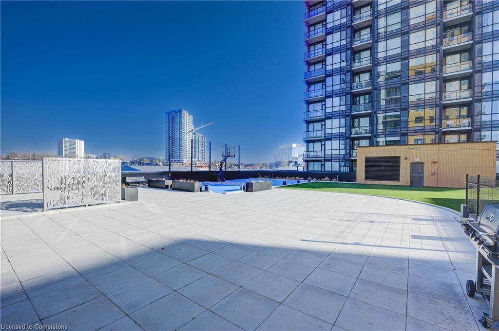 209-108 Garment Street, Kitchener, ON - Outdoor