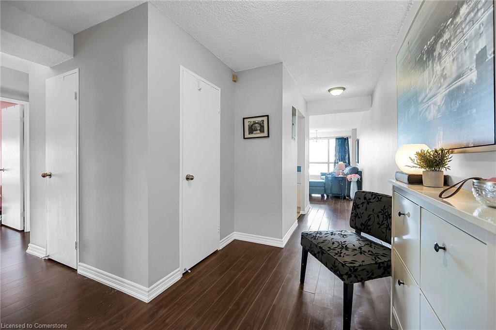 2908-150 Charlton Avenue E, Hamilton, ON - Indoor