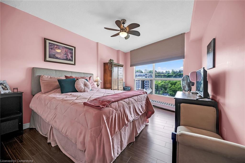 2908-150 Charlton Avenue E, Hamilton, ON - Indoor Photo Showing Bedroom