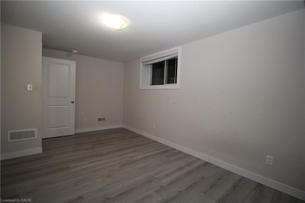 15 Meadowhawk Lane, Simcoe, ON - Indoor Photo Showing Other Room