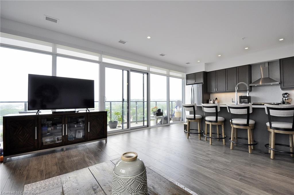 1213-15 Glebe Street, Cambridge, ON - Indoor