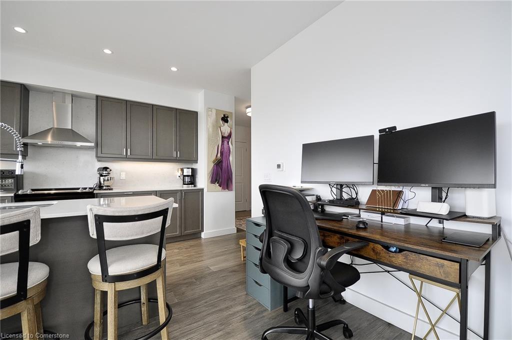 1213-15 Glebe Street, Cambridge, ON - Indoor Photo Showing Office