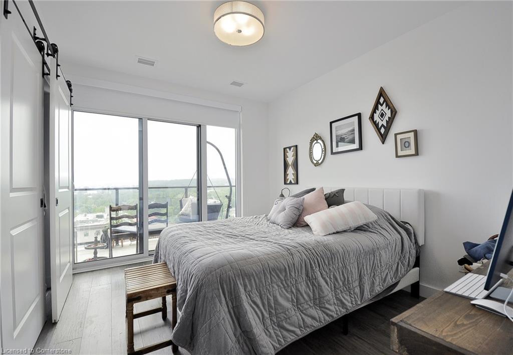 1213-15 Glebe Street, Cambridge, ON - Indoor Photo Showing Bedroom
