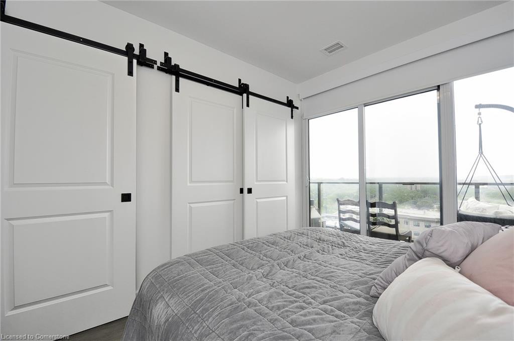 1213-15 Glebe Street, Cambridge, ON - Indoor Photo Showing Bedroom