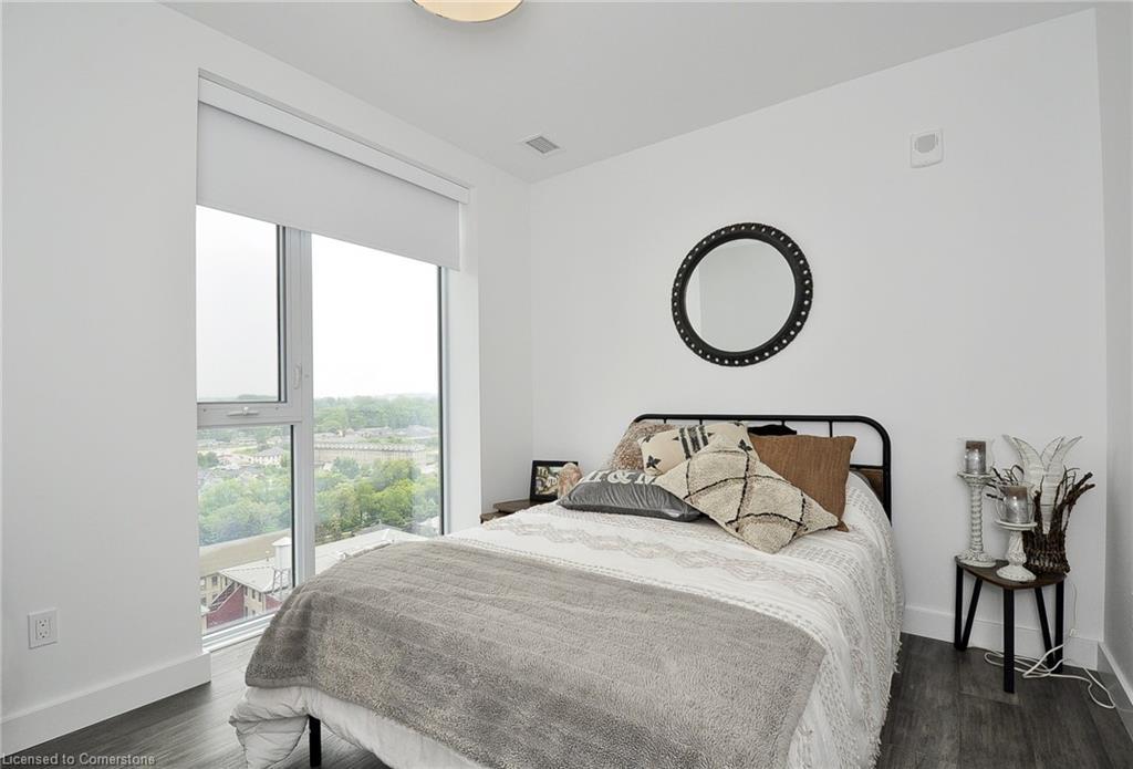 1213-15 Glebe Street, Cambridge, ON - Indoor Photo Showing Bedroom