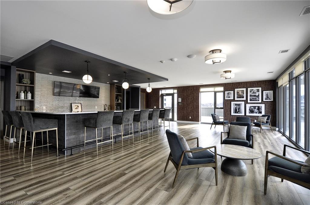 1213-15 Glebe Street, Cambridge, ON - Indoor