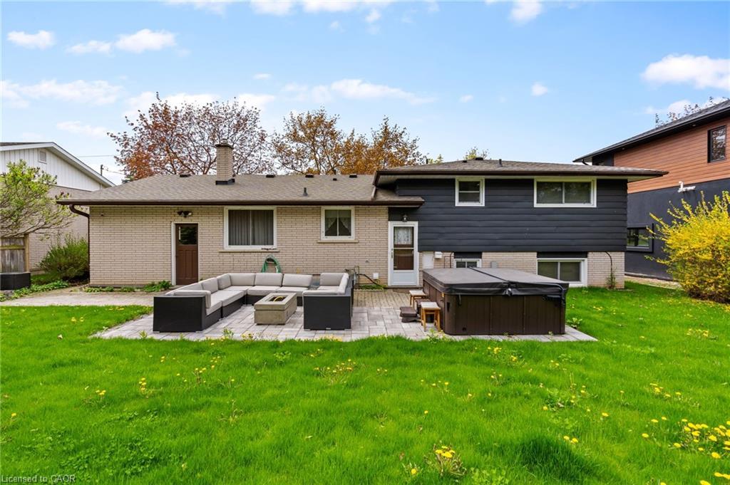 305 Centre Street, Niagara-On-The-Lake, ON - Outdoor With Exterior