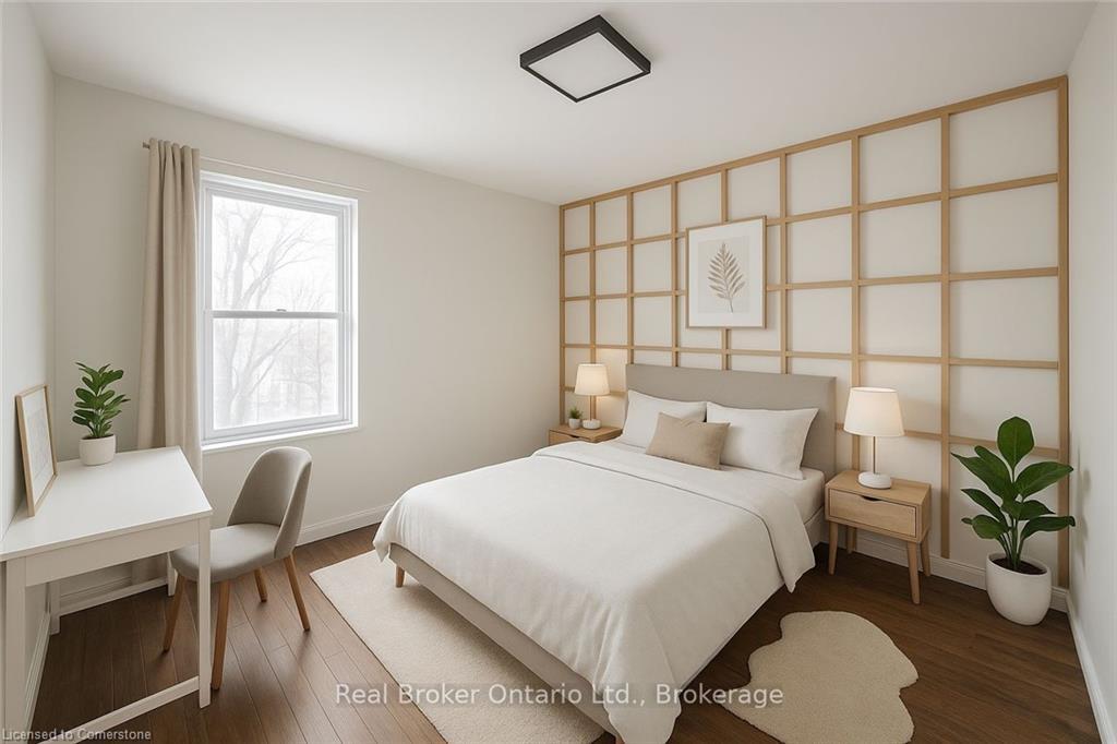 109 Arthur Street, Brantford, ON - Indoor Photo Showing Bedroom