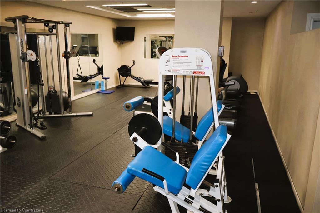 701-135 James Street S, Hamilton, ON - Indoor Photo Showing Gym Room