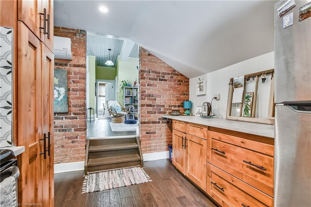 19 York Street, St. Catharines, ON