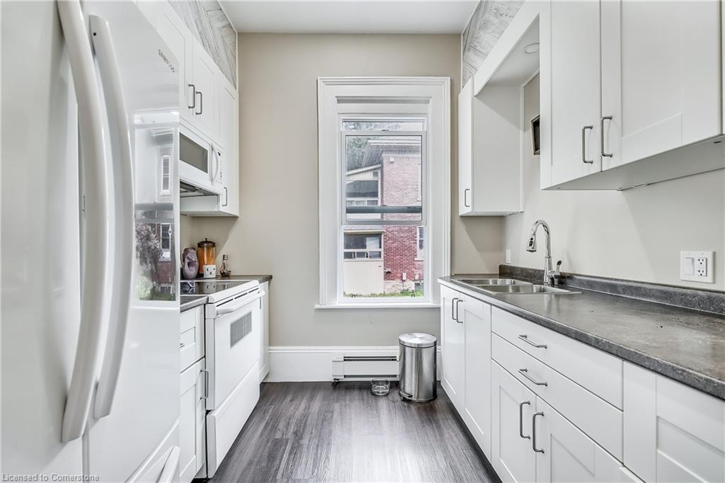 19 York Street, St. Catharines, ON