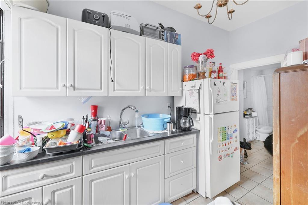 82 Marlborough Street, Brantford, ON - Indoor Photo Showing Other Room