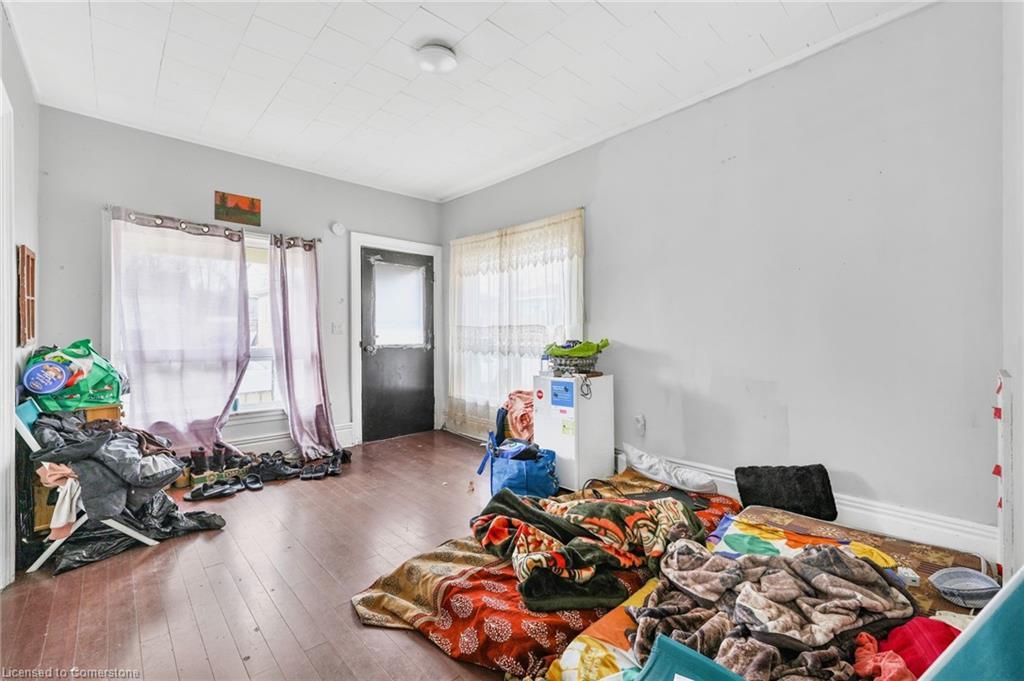 82 Marlborough Street, Brantford, ON - Indoor Photo Showing Gym Room