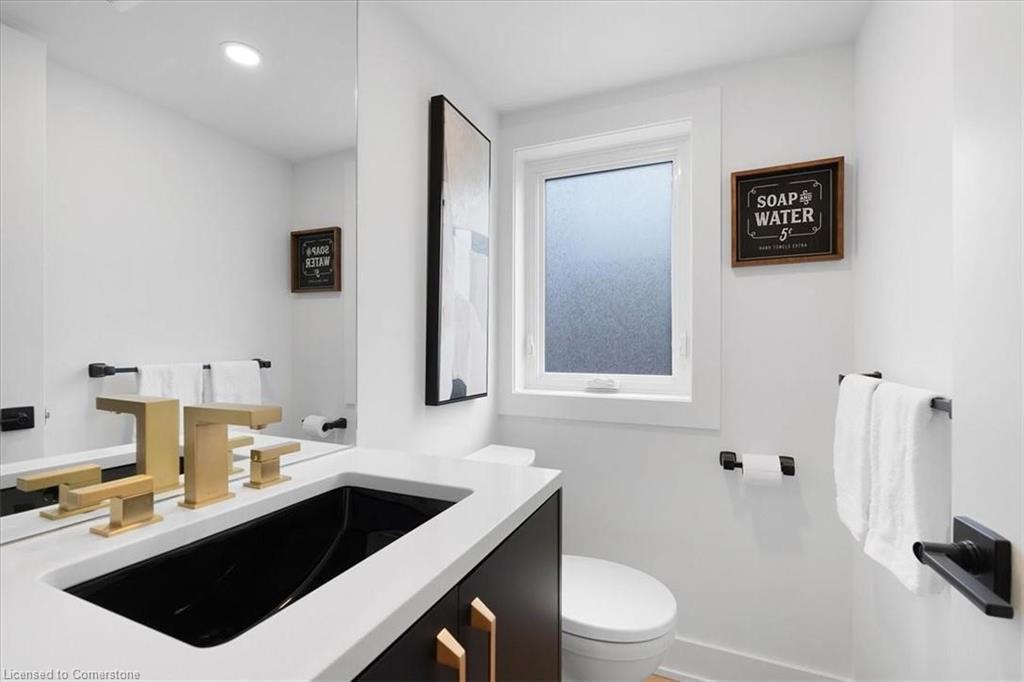 94 West 32Nd Street, Hamilton, ON - Indoor