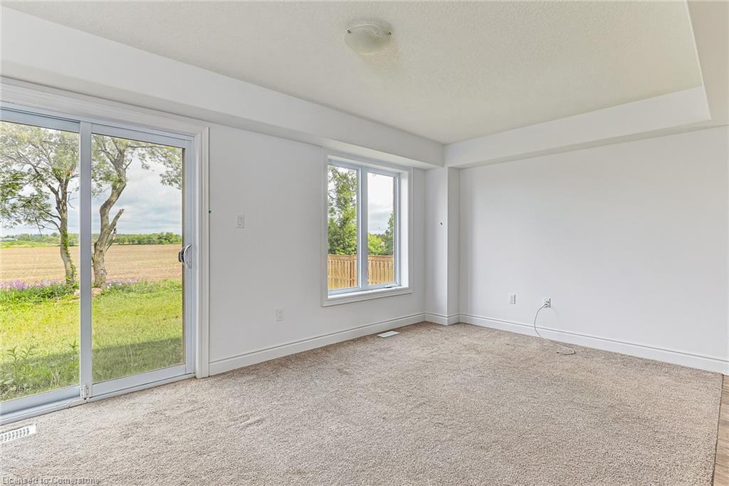 142 Stonebrook Way, Markdale, ON - Indoor Photo Showing Other Room