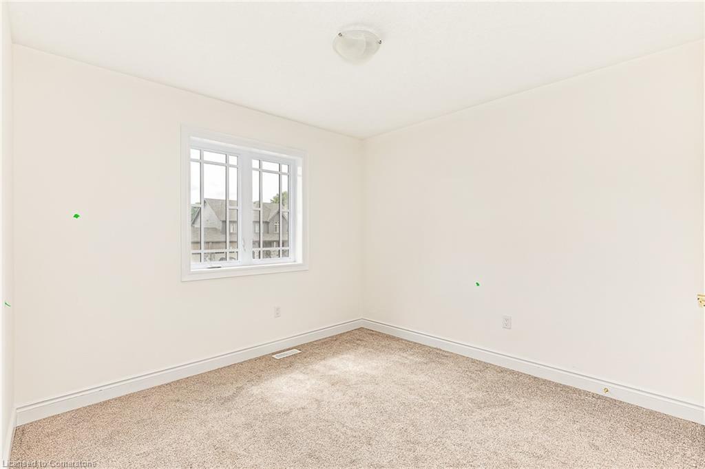 142 Stonebrook Way, Markdale, ON - Indoor Photo Showing Other Room