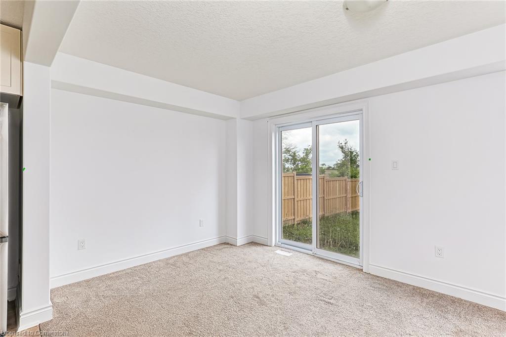 142 Stonebrook Way, Markdale, ON - Indoor Photo Showing Other Room