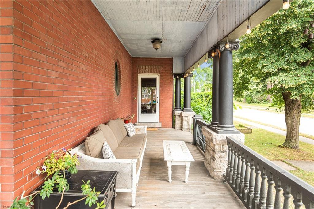 225 Broad Street E, Dunnville, ON - Outdoor With Exterior