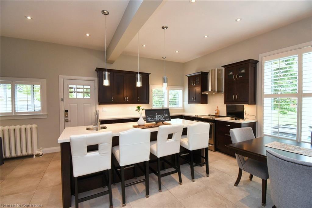 179 Macnab Street N, Hamilton, ON - Indoor Photo Showing Dining Room