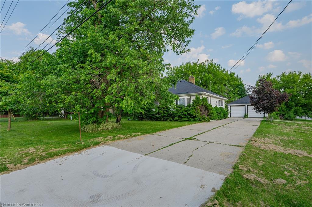 1060 Queens Bush Road, Wellesley, ON