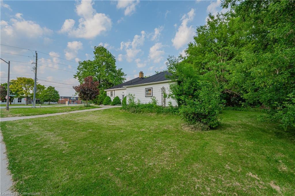 1060 Queens Bush Road, Wellesley, ON