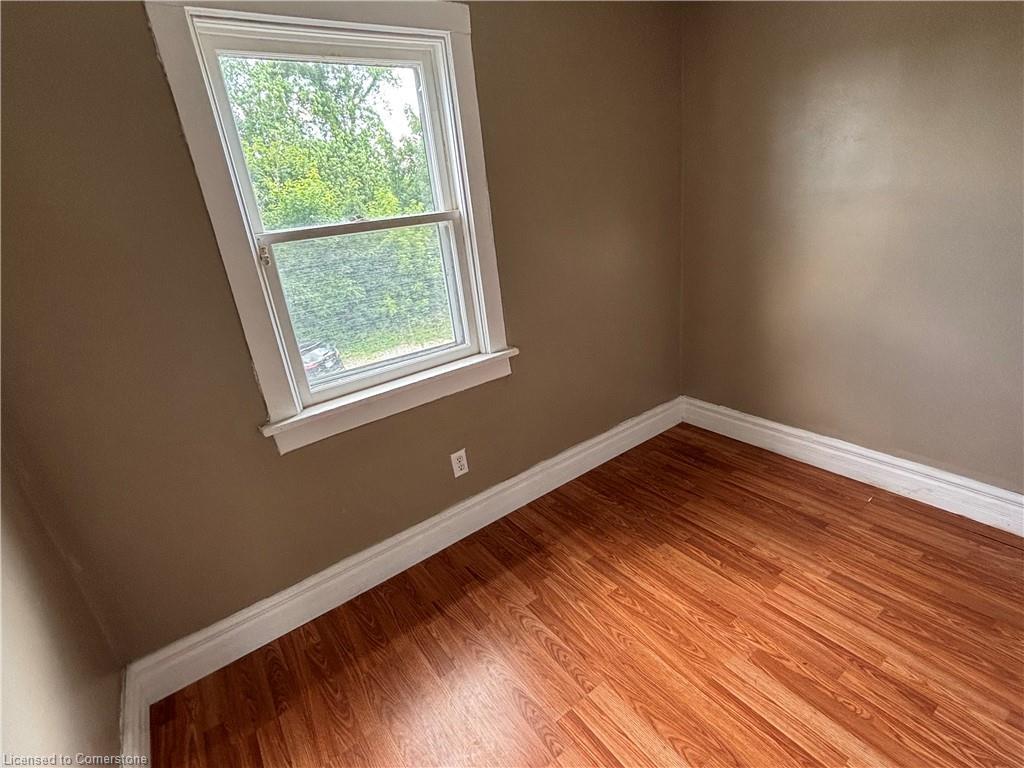 465 East Main Street, Welland, ON - Indoor Photo Showing Other Room