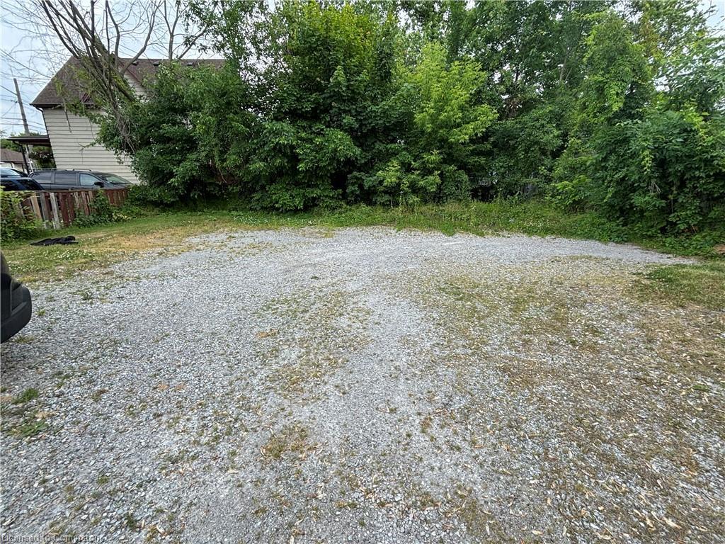 465 East Main Street, Welland, ON - Outdoor