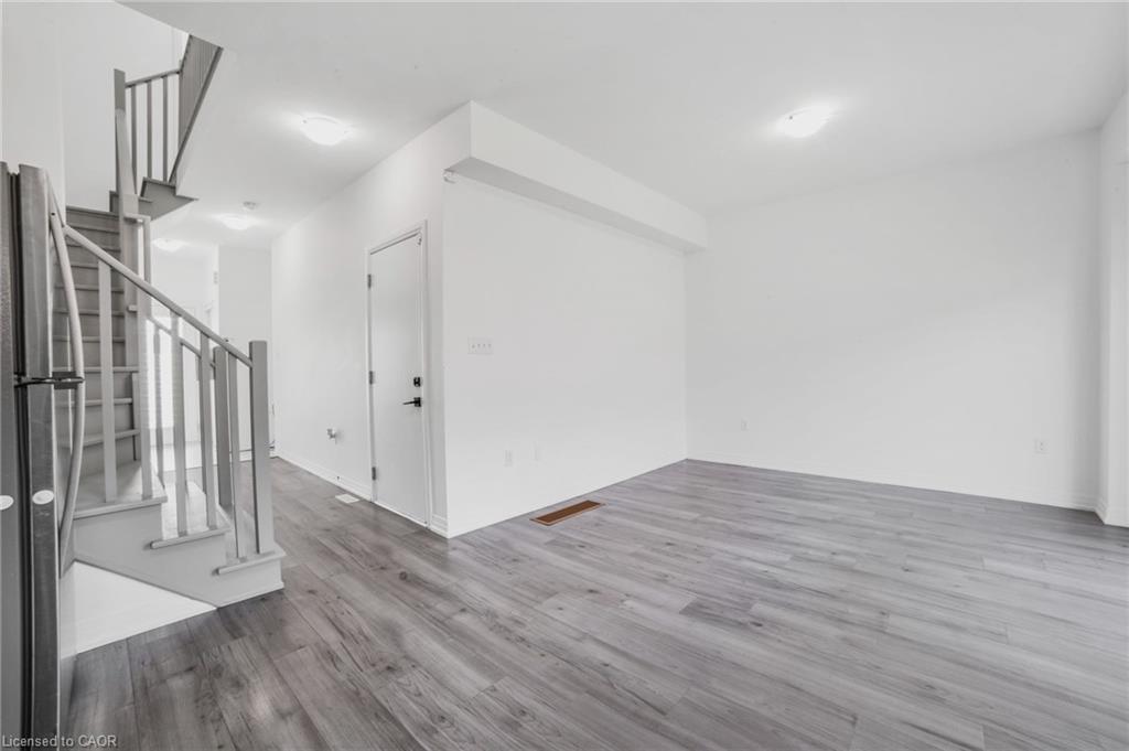 79 Gateland Drive, Barrie, ON - Indoor Photo Showing Other Room