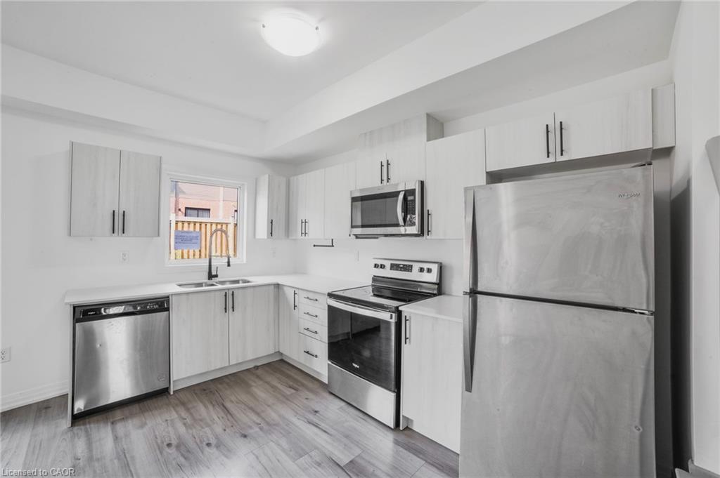 79 Gateland Drive, Barrie, ON - Indoor Photo Showing Kitchen With Double Sink