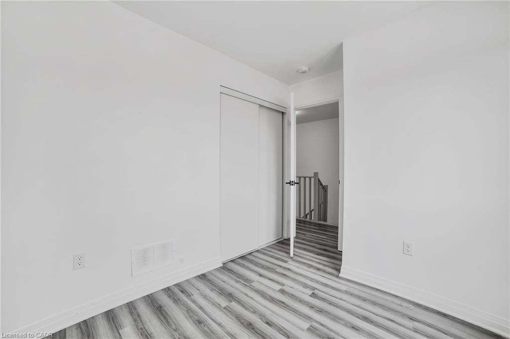 79 Gateland Drive, Barrie, ON - Indoor Photo Showing Other Room