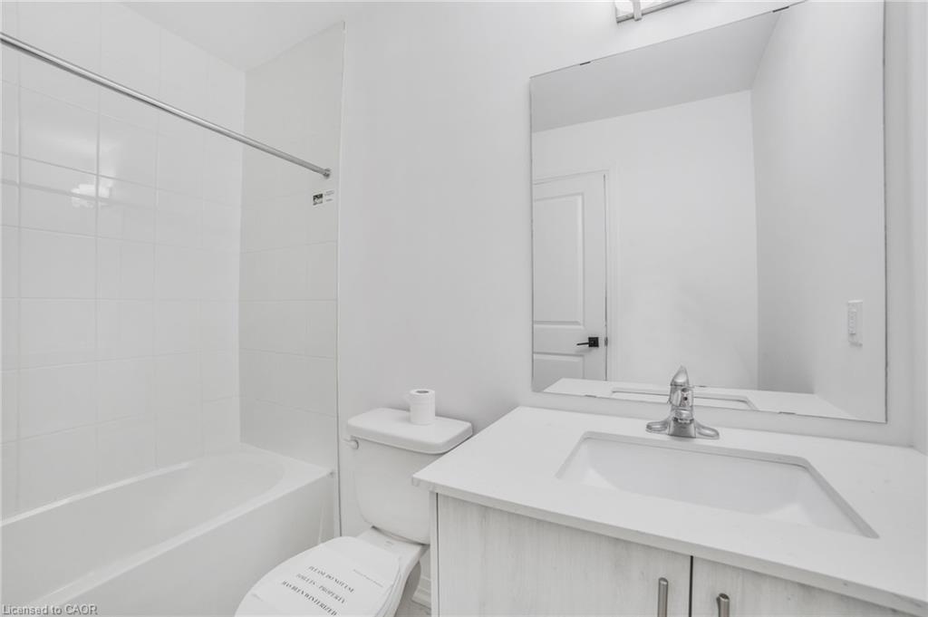 79 Gateland Drive, Barrie, ON - Indoor Photo Showing Bathroom