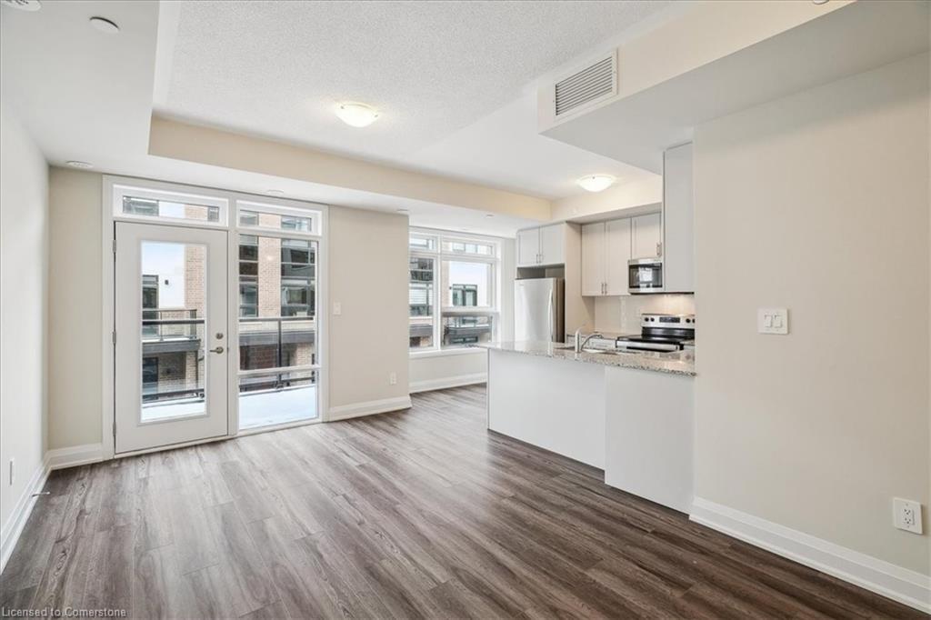 105-1593 Rose Way, Milton, ON - Indoor Photo Showing Kitchen