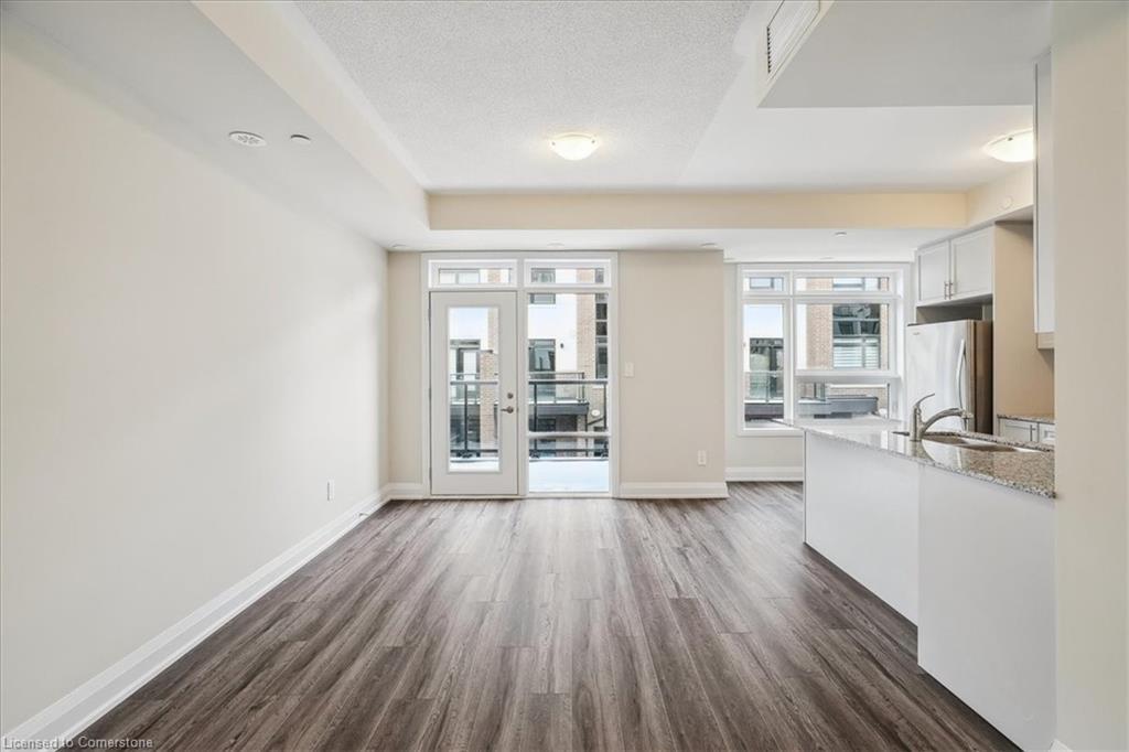105-1593 Rose Way, Milton, ON - Indoor