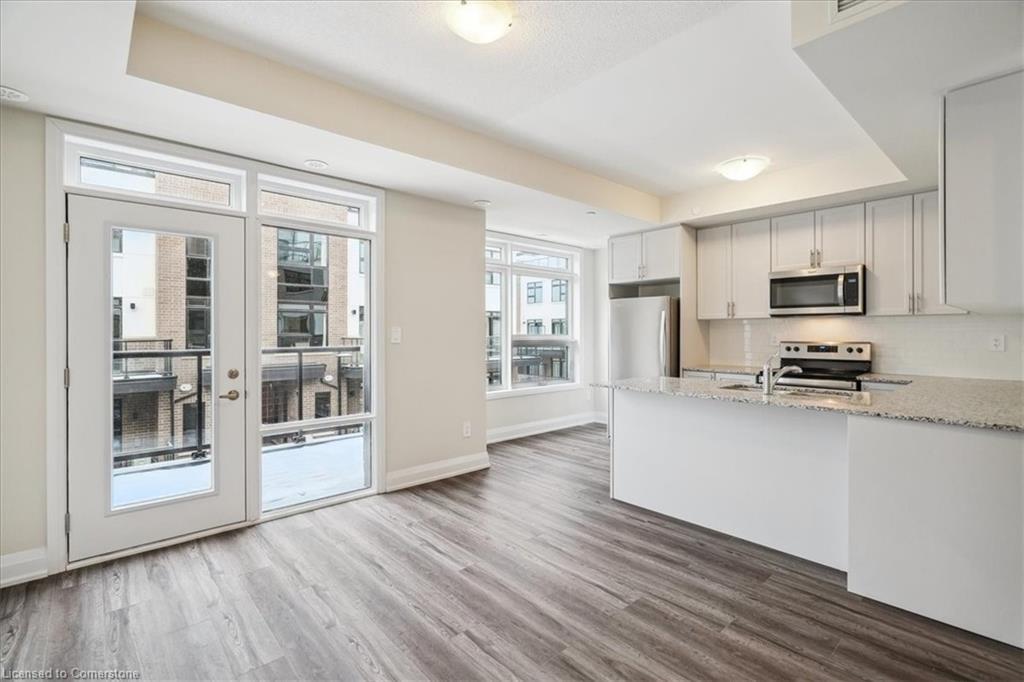 105-1593 Rose Way, Milton, ON - Indoor Photo Showing Kitchen