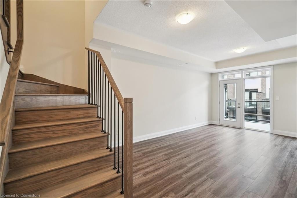 105-1593 Rose Way, Milton, ON - Indoor Photo Showing Other Room