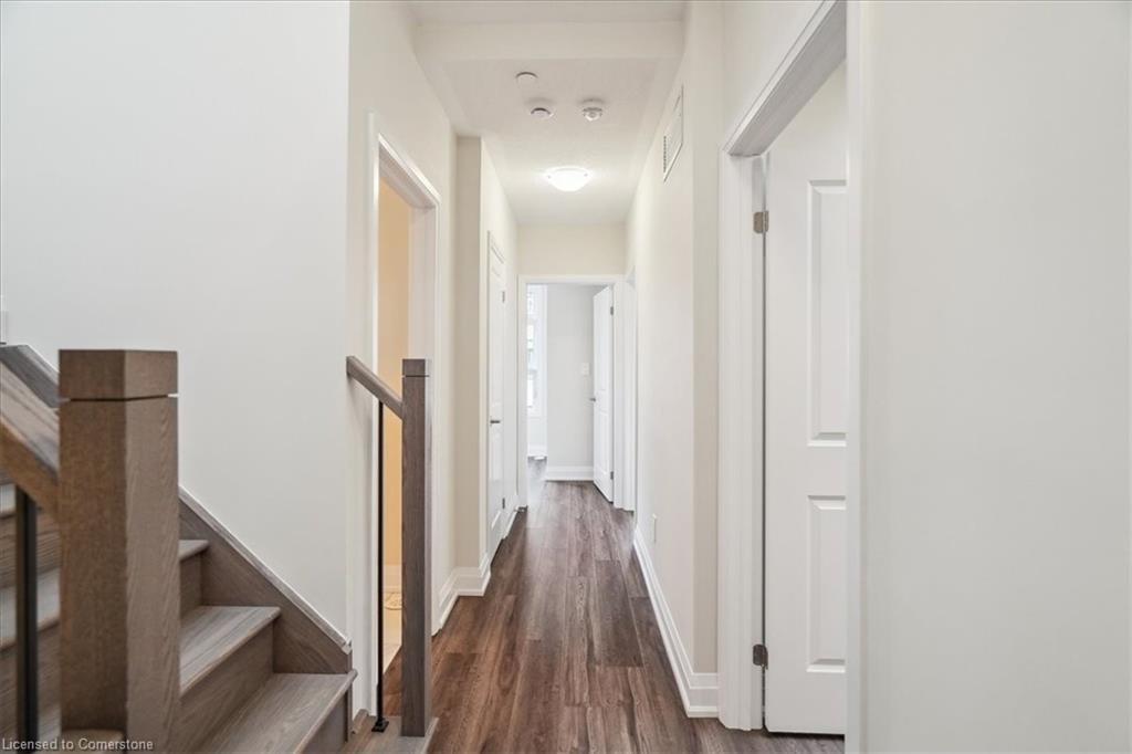 105-1593 Rose Way, Milton, ON - Indoor Photo Showing Other Room