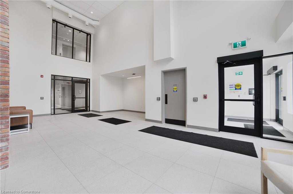 402-121 Mary Street, Creemore, ON - Indoor Photo Showing Other Room